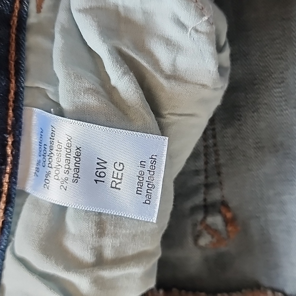 Maurices Distressed Mid-rise Blue Denim Jeans Size 16W - Picture 5 of 5